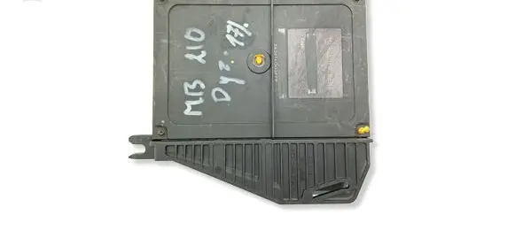 Mercedes-Benz E W210 Comfort/convenience module 2108203826