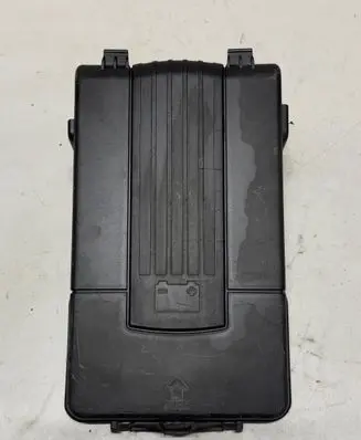 Volkswagen Tiguan Battery box tray cover/lid 3C0915443A