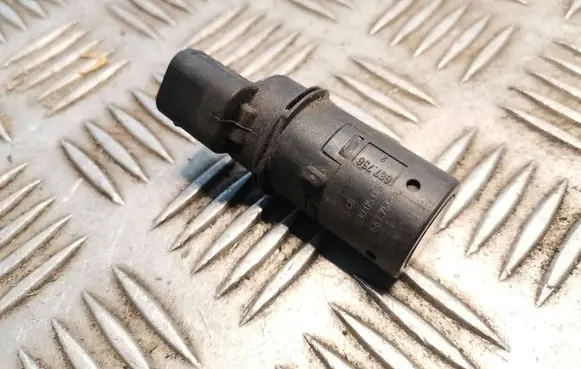 Land Rover Range Rover Sport L320 Parking PDC sensor YDB500301