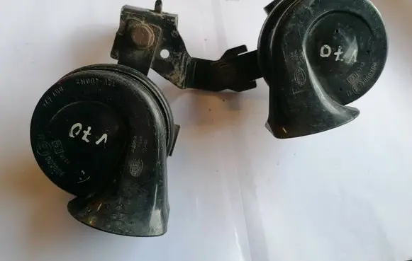 Volvo S70 V70 V70 XC Horn signal E1000209 E10209