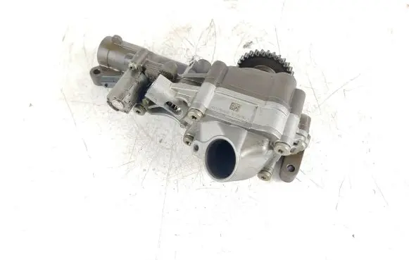 Mercedes-Benz Vito Viano W447 Oil pump A2741800000 1521701183
