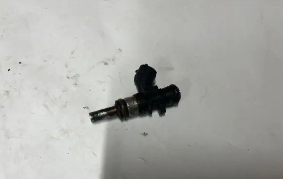 Audi A3 S3 8V Fuel injector 06L906031A