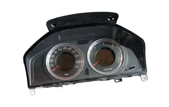 Volvo XC70 Speedometer (instrument cluster) 31270367AA 36002197 69199710U
