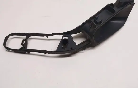 Volkswagen PASSAT B4 Front door handle cover 3A0867179B