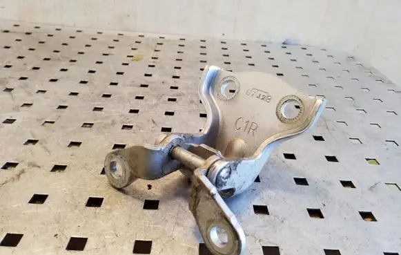 Opel Antara Rear door upper hinge