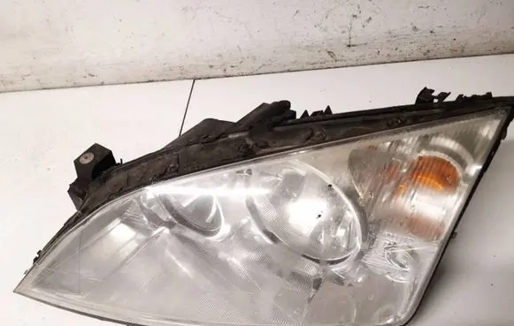 Ford Mondeo Mk III Headlight/headlamp 1s7113006al 1s71-13006-al