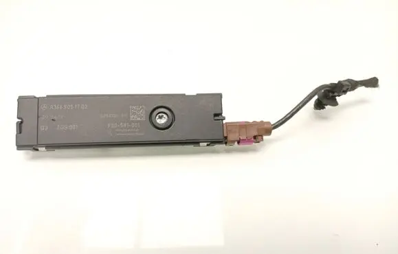 Mercedes-Benz A W176 Aerial antenna amplifier A1669051702