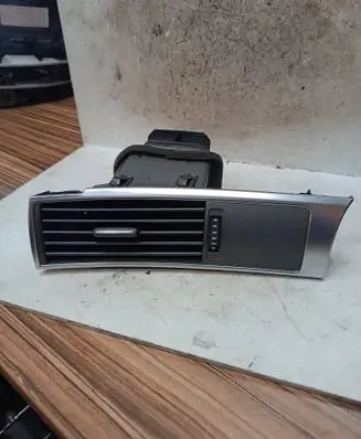 Audi A6 S6 C6 4F Dashboard side air vent grill/cover trim 4F1820901C