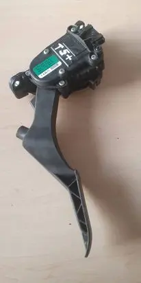 Volkswagen Transporter - Caravelle T5 Accelerator throttle pedal 7E1721503C