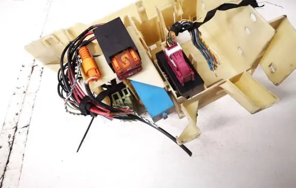 Fuse box set