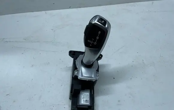 BMW X6 E71 Gear shifter/selector 9228827