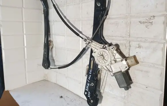 BMW 1 E81 E87 Front door window regulator with motor 6927027 996624101