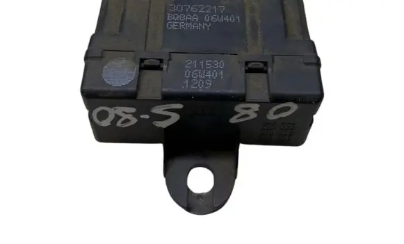 Volvo S80 Seat heating relay 30762217 BQ8AA06W401