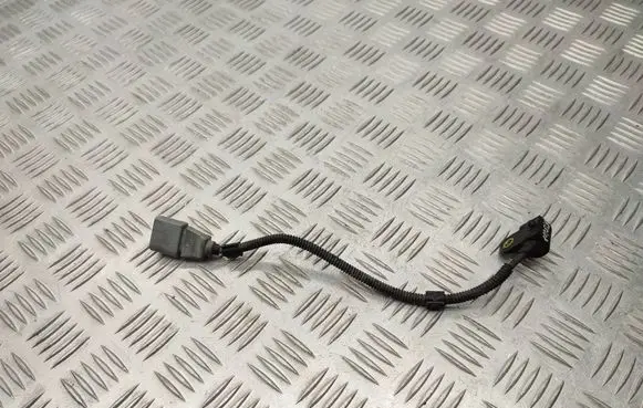 Audi A4 S4 B7 8E 8H Crankshaft position sensor 9805940