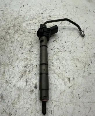 Audi A6 S6 C6 4F Fuel injector 0445115054 9119770