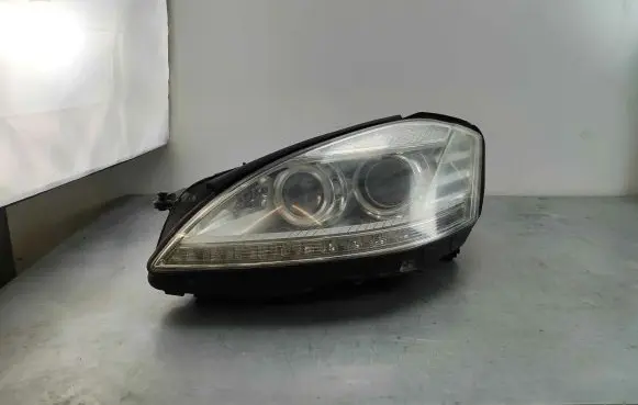 Mercedes-Benz S W221 Headlight/headlamp A2218206339