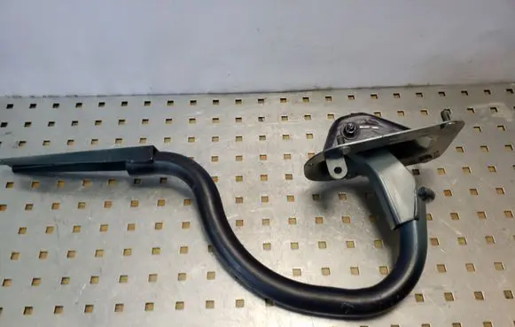 BMW 5 E60 E61 Tailgate/trunk/boot hinge 7034245