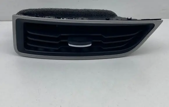 Toyota Prius+ (ZVW40) Dashboard side air vent grill/cover trim EM2B19C682AB T20640 EW7HA