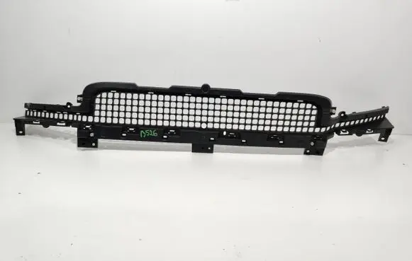 Land Rover Defender Front bumper L8B2-17F791-A