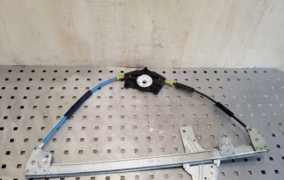 Peugeot 307 Front window lifting mechanism without motor