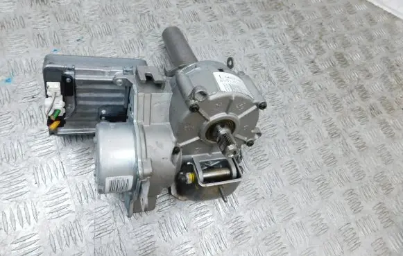 Ford Fiesta Steering wheel axle 8V513C529JK DL29X196A1 K3604