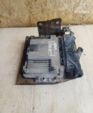 Opel Zafira B Engine control unit/module 0281012549 1039S12972 55198922