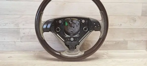 Volvo XC90 Steering wheel P550622