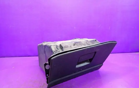 Ford Mondeo MK IV Glove box