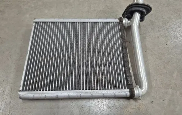 Toyota Hilux (AN10, AN20, AN30) Heater blower radiator