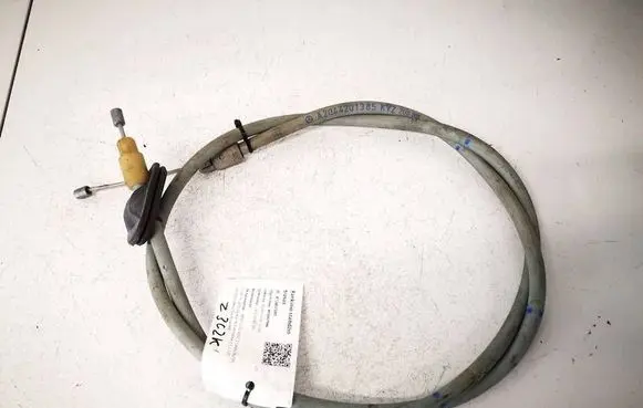 Mercedes-Benz C AMG W204 Handbrake/parking brake wiring cable A2044201385
