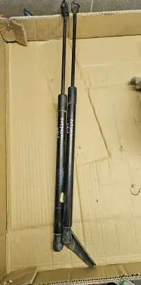 Subaru Outback (BS) Tailgate strut 