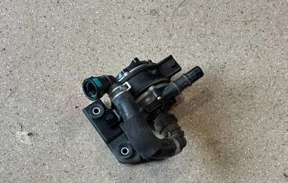 Hyundai Ioniq 5 Electric auxiliary coolant/water pump 369000EKM0