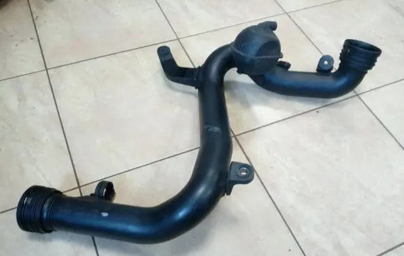 Volkswagen Golf V Intercooler hose/pipe 1K0145770B 1K0145762F NE69722