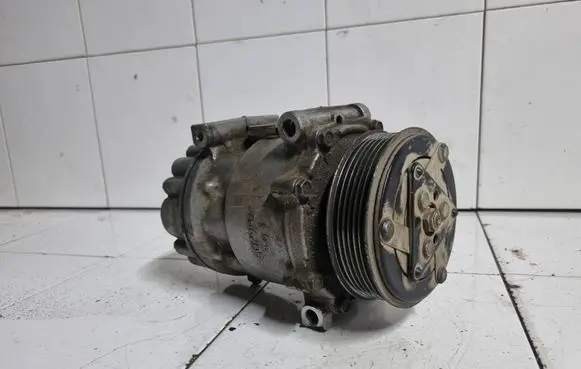 Toyota Proace Air conditioning (A/C) compressor (pump) 9687499380 4565002544