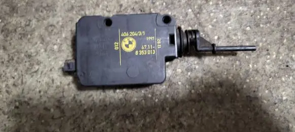 BMW 3 E36 Central locking motor 67118353013
