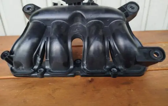 Peugeot 3008 II Intake manifold 9817556380
