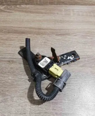 Toyota Avensis Verso Airbag deployment crash/impact sensor 8917305040