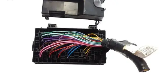Subaru Forester SK Fuse box set 81406SJ410 7074MA2