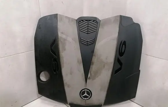 Mercedes-Benz E C207 W207 Engine cover (trim) A6420105867