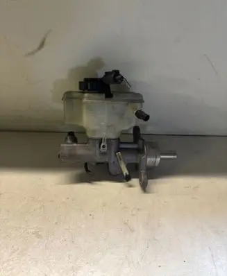 Volkswagen Golf V Master brake cylinder 1K1611301 03350886321