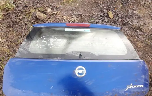 Fiat Punto (188) Tailgate/trunk/boot lid