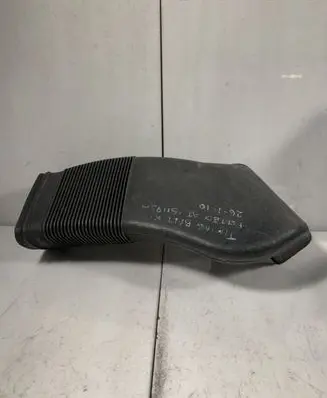 Audi A6 S6 C5 4B Air intake duct part 8D0129617E