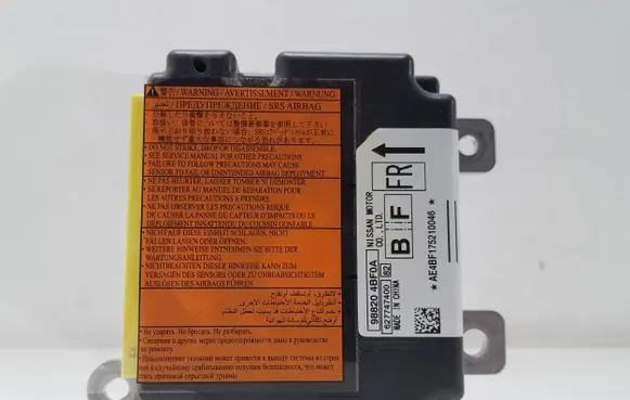 Nissan X-Trail T32 Airbag control unit/module 988204BF0A