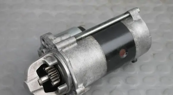Mitsubishi L200 Starter motor 1810A3L200 1810A3 M002T86971ZT