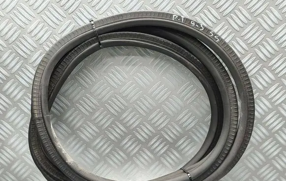 Saab 9-3 Ver2 Rubber seal rear door