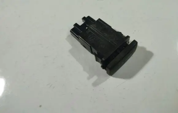 Toyota Avensis Verso Other switches/knobs/shifts B156936