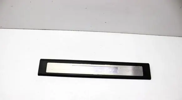 Mercedes-Benz GL X164 Front sill trim cover A1646803435