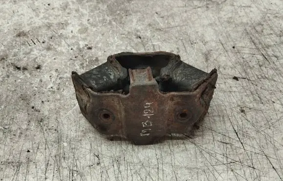 Mercedes-Benz E W124 Gearbox mount