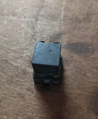 Chrysler Town u0026 Country V Coolant fan relay 56007080AB