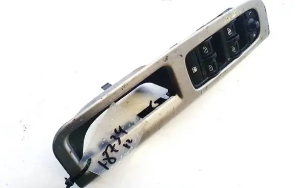 Volvo V50 Electric window control switch 30773210 03454100